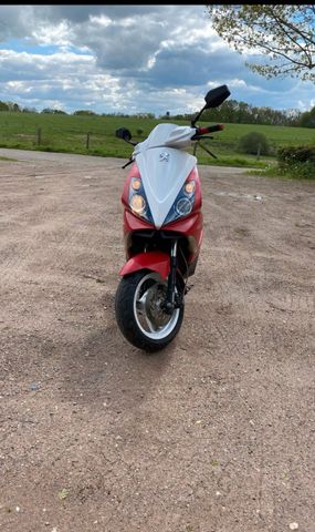 Peugeot Jetforce 70ccm mit Papiere bis Dienstag 500€