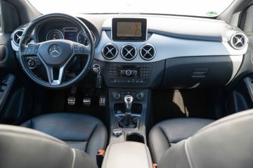 Fahrzeugabbildung Mercedes-Benz B180 BLUEEFF. NAVI LEDER TEL MFL SHZ WINTERR.