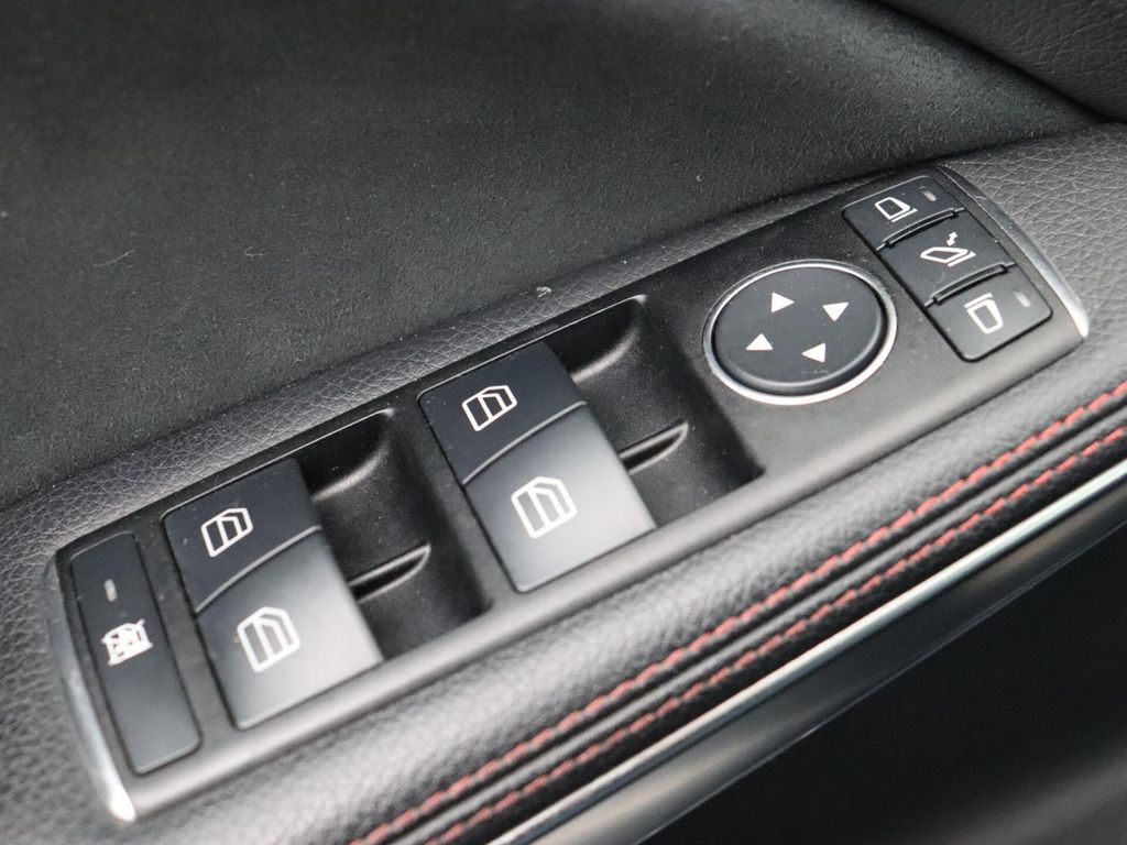Mercedes-Benz CLA 200 Ambition Motorproblem AMG Styling panora