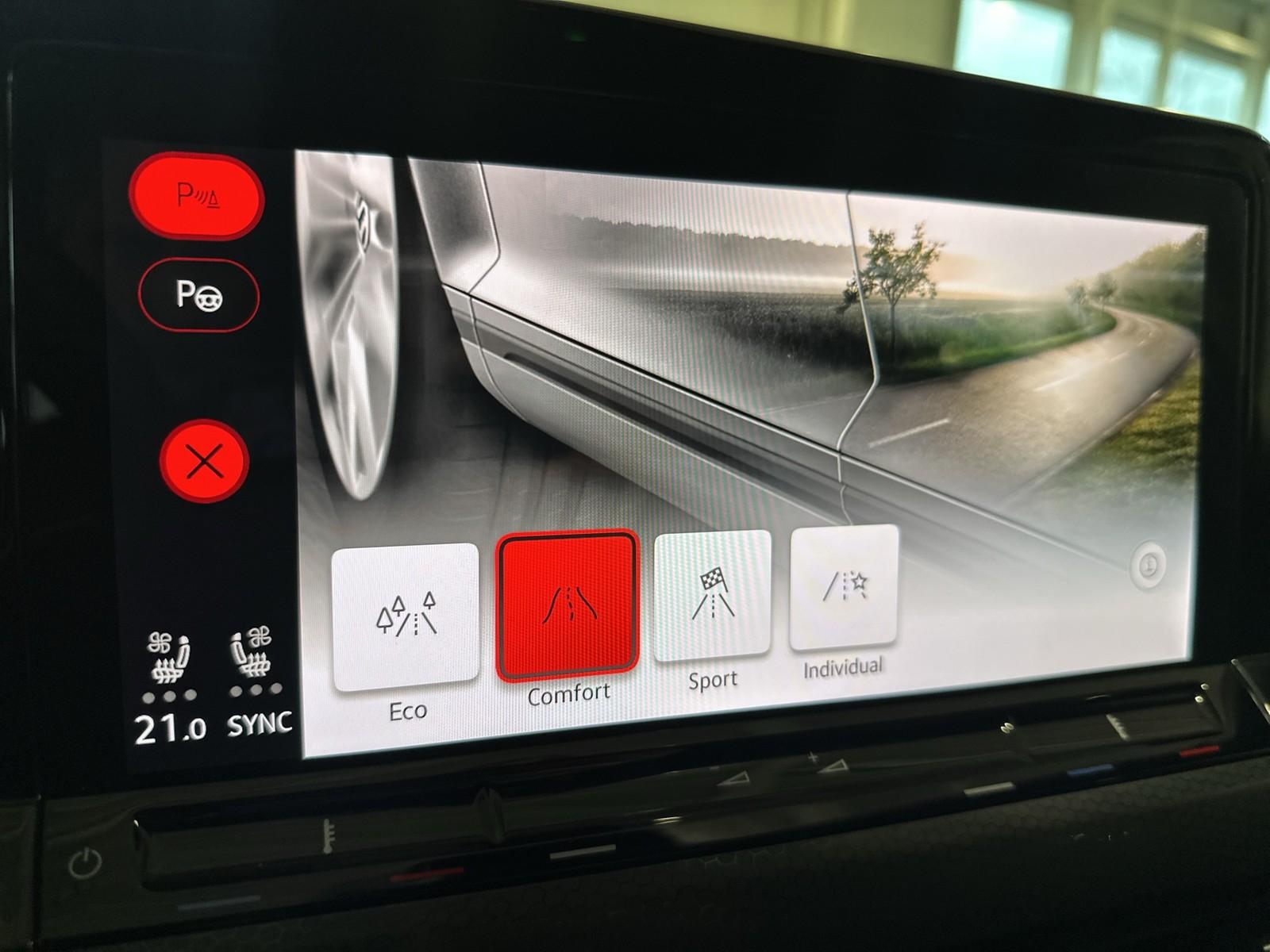 Volkswagen Golf VIII GTI DSG Matrix Leder Navi HuD H&K Kam, миниатюра 21
