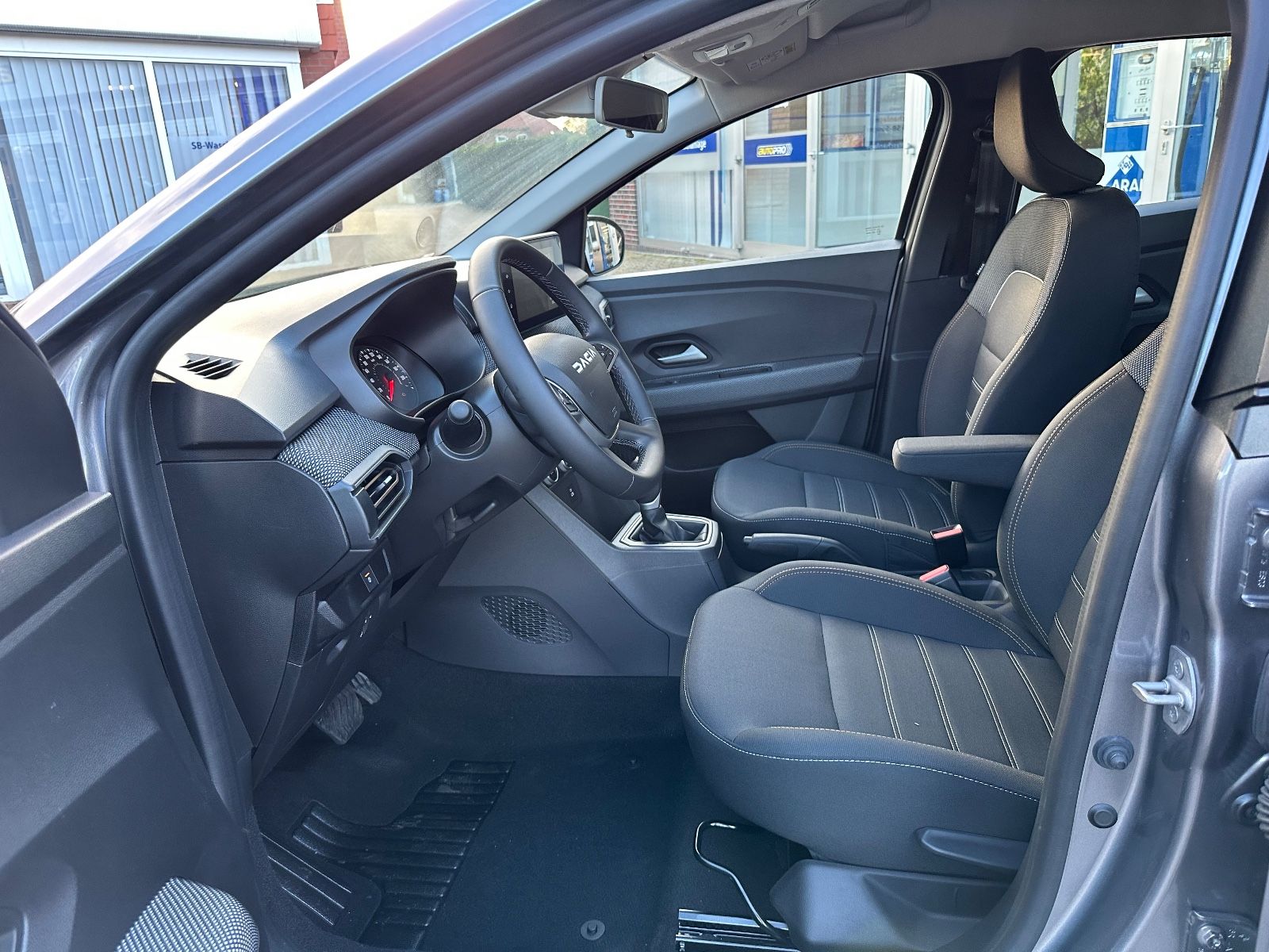 Fahrzeugabbildung Dacia Sandero Stepway Expression CVT LED/PDC/Carplay