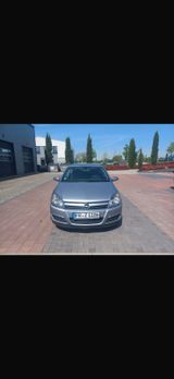 Opel astra 1.6 - Opel Astra aus 2004: 1.6