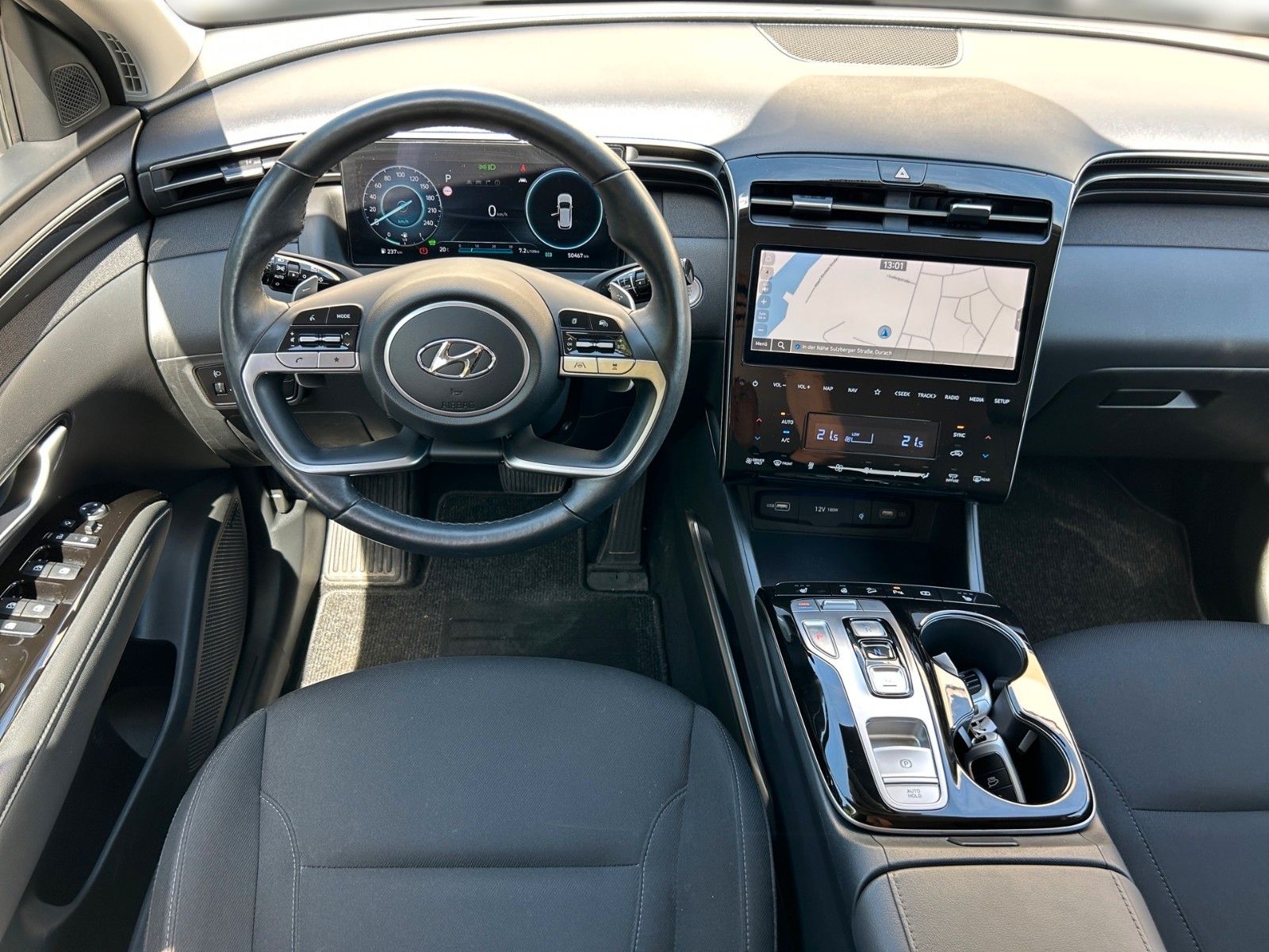 Fahrzeugabbildung Hyundai TUCSON PHEV AUT 4WD TREND 2J-GARANTIE WENIG-KM+