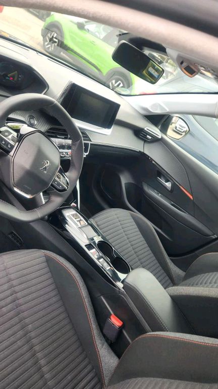 Image of Peugeot e-208