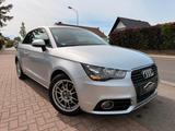 Audi A1 1.6TDI ambition*Klima*SHZ*Navigation*BT*PDC - mit Diesel-Antrieb: Silber, Kleinwagen