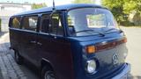 Volkswagen T2 - blaue Volkswagen T2