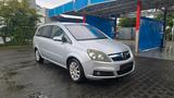 Opel Zafira B Edition - Opel Zafira mit Benzin-Antrieb: Kleinbus
