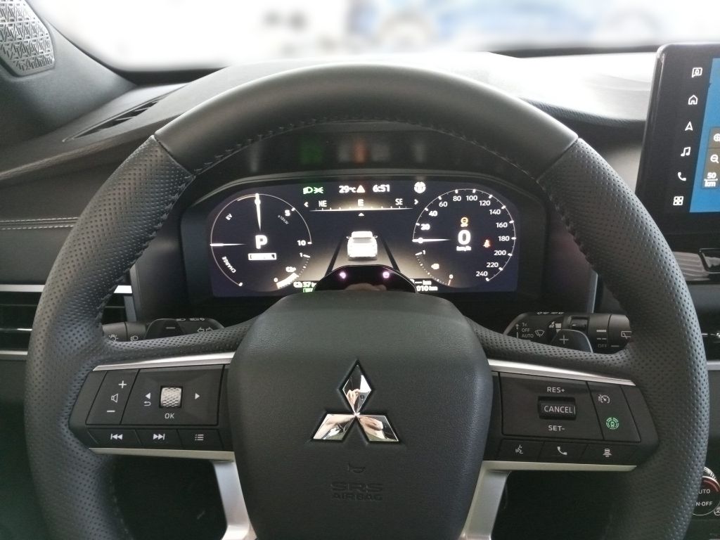 Fahrzeugabbildung Mitsubishi Outlander Diamant TOP ´´Black´´ PHEV Luxury-Pake