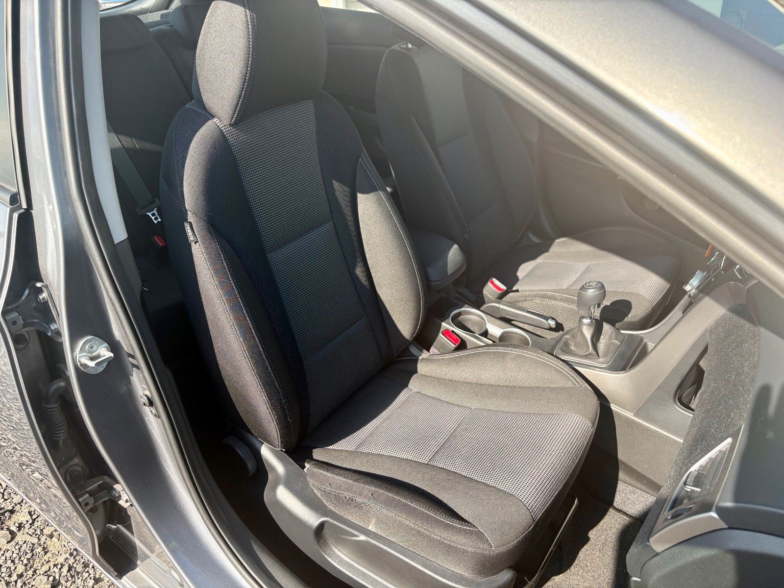 Fahrzeugabbildung Hyundai i30 1.6 CRDi 81kW Klima 2.HAND PDC Freisprech
