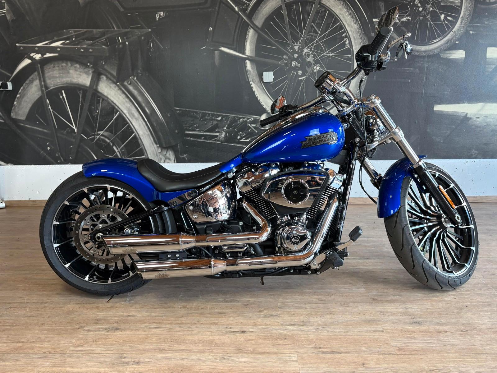 Harley-Davidson Breakout 117 Custom