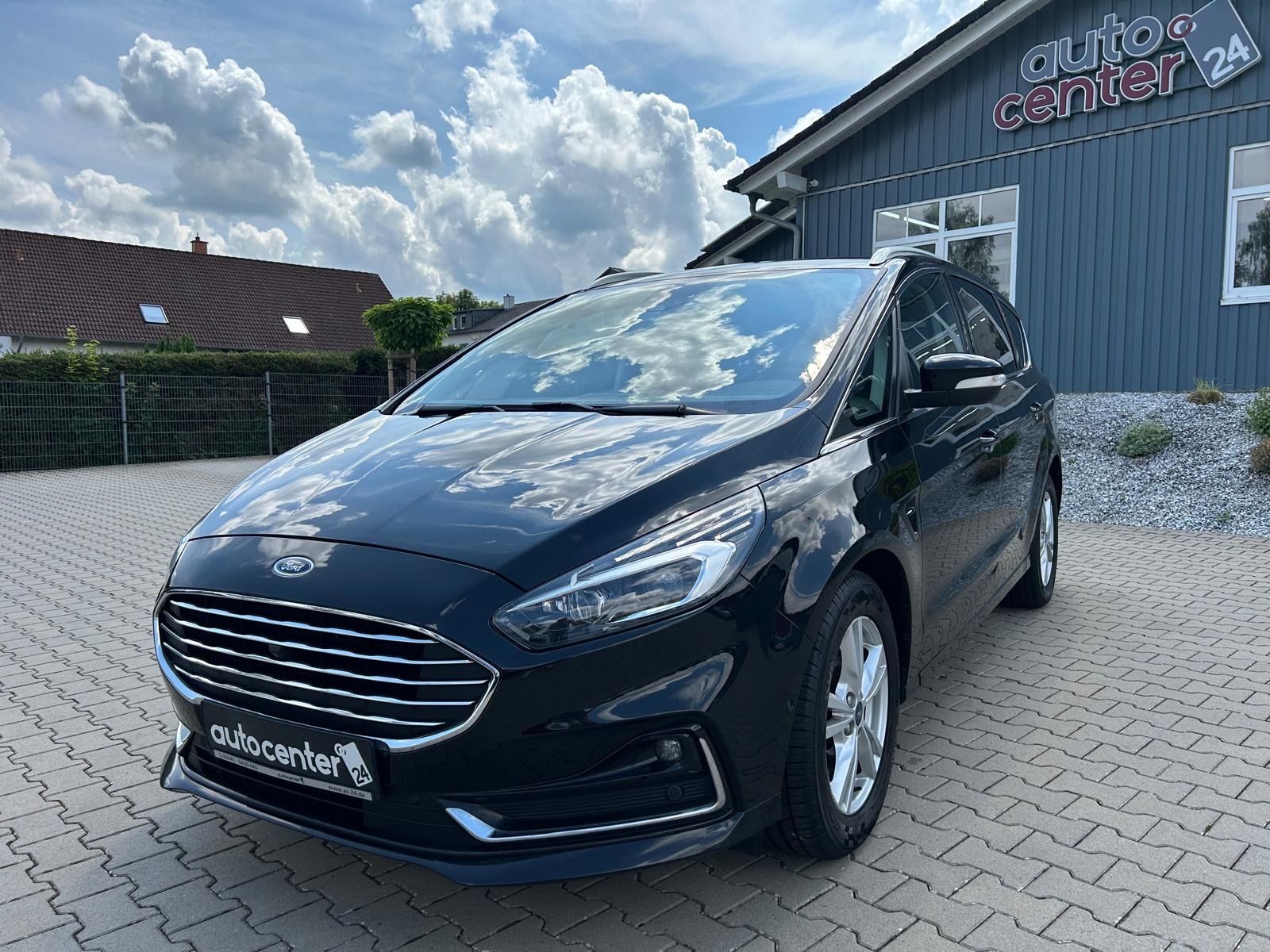 Fahrzeugabbildung Ford S-Max Titanium°7 Sitzer°Automatik°AHK°Kamera°Nav