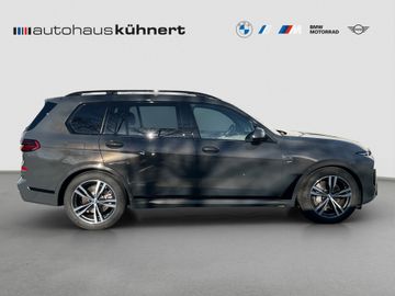 BMW X7 - 8