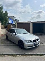 BMW 320i E90 | Automatik | TÜV bis 09/2026... - BMW 320 aus 2005: 320i