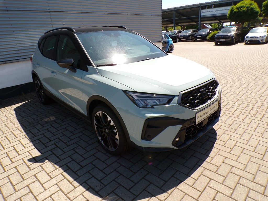 Fahrzeugabbildung SEAT Arona 1.5 TSI FR Black Edition DSG