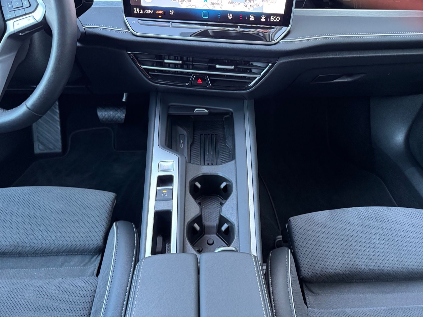 Volkswagen Passat Variant - Bild 13