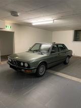 BMW 518i E28 - BMW 518 mit Schiebedach