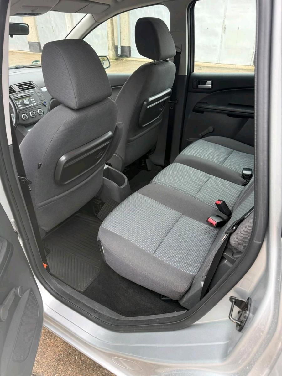 Ford Focus 2006 — photo 7