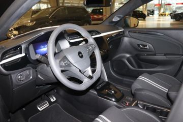 Fotografie 6 des Opel Corsa 1.2 Direct Injection Turbo Automatik GS