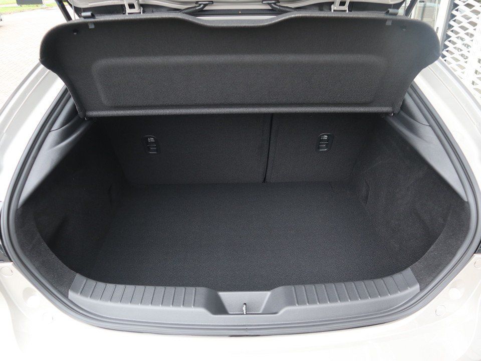 Fahrzeugabbildung Mazda 3 2025 M-Hybrid Homura G-140 AT *Oktober-Aktion*