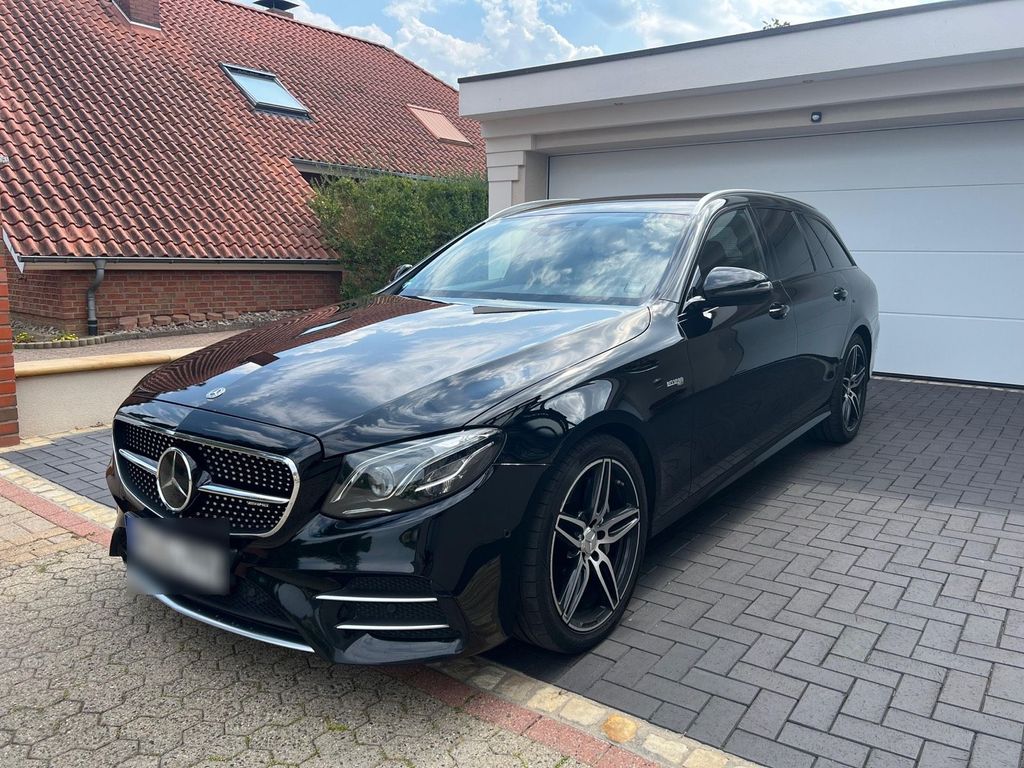 Image of Mercedes-Benz E 43 AMG