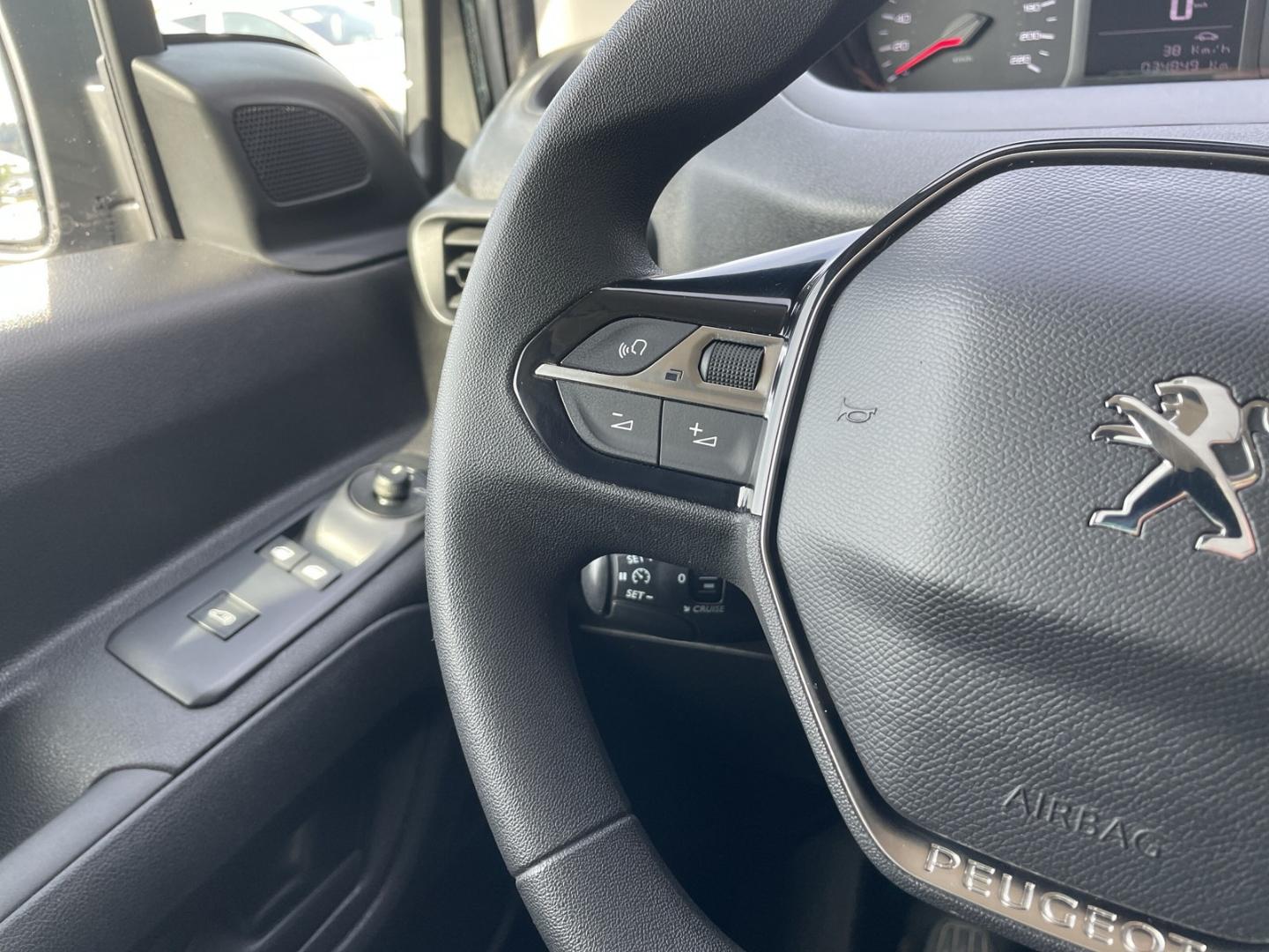 Peugeot Partner 1,5 BlueHDi 130 Premium Klima PDC Tempom