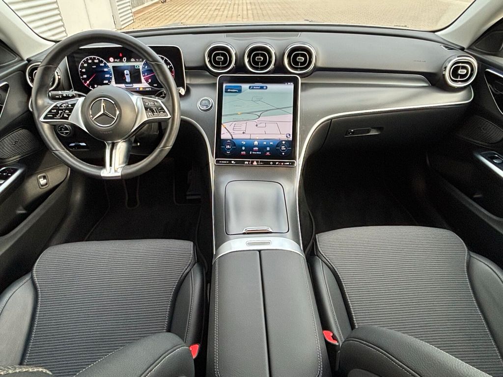 MERCEDES-BENZ C-Class 2025