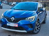 Renault Captur E-Tech Plug-In Hybrid, Evolution - Renault Captur Evolution mit Hybrid-Antrieb (Benzin/Elektro)