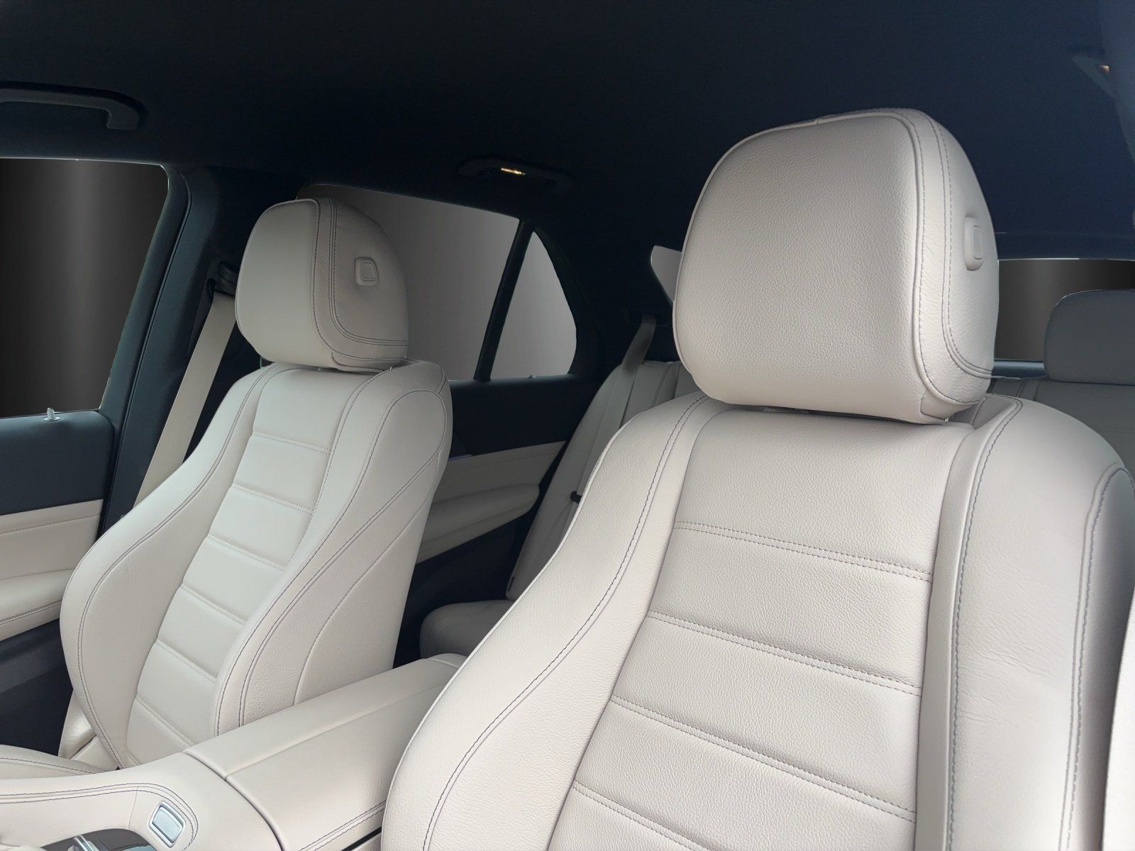 Fahrzeugabbildung Mercedes-Benz GLE 450d AMG Adv+ E-ACTIVE Night DISTRO Memo HUD