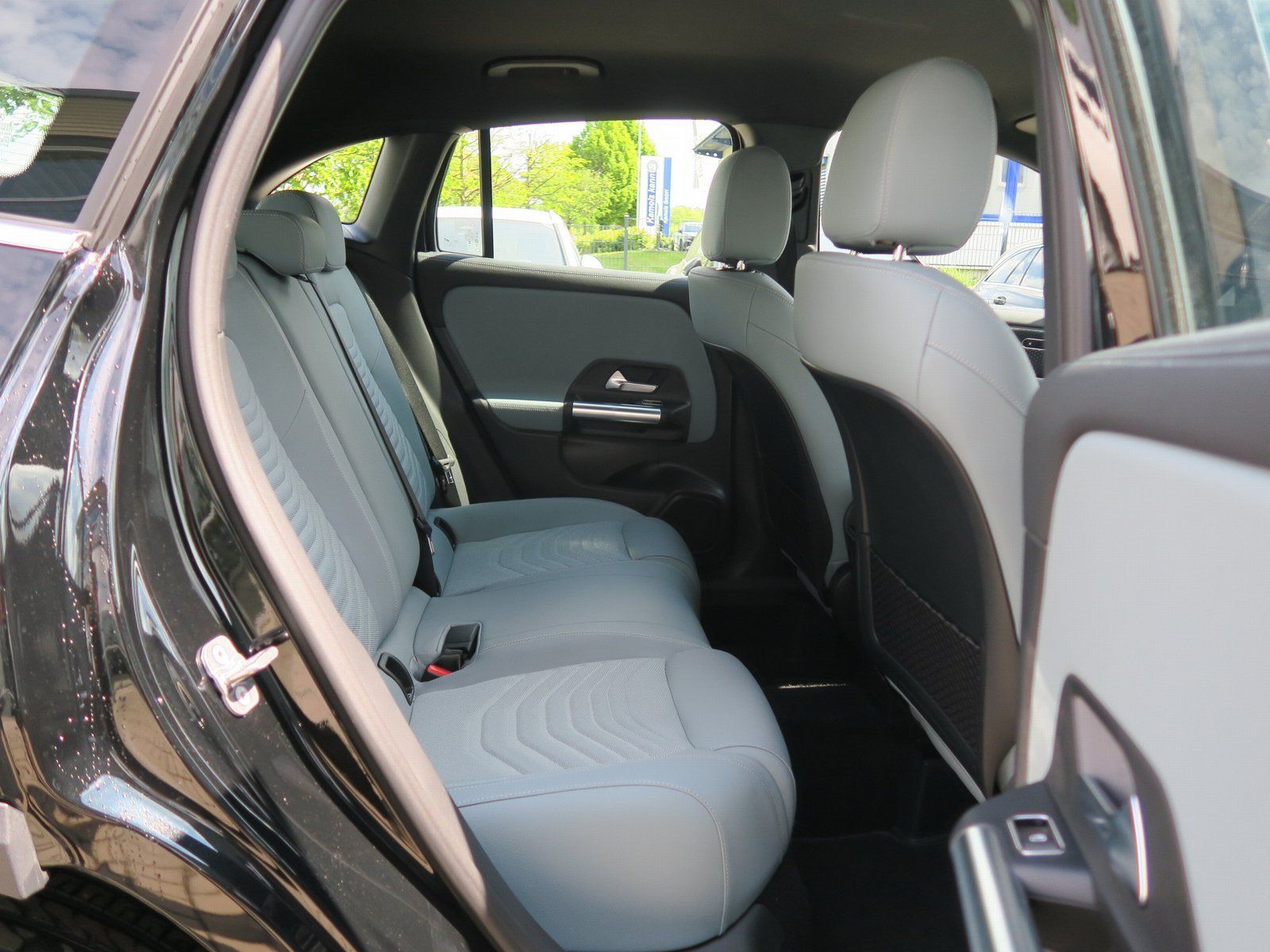 Mercedes-Benz GLA 180 Progressive Line Advanced LED High Carpl foto 9