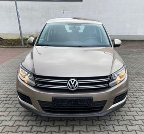 Volkswagen Tiguan - 8