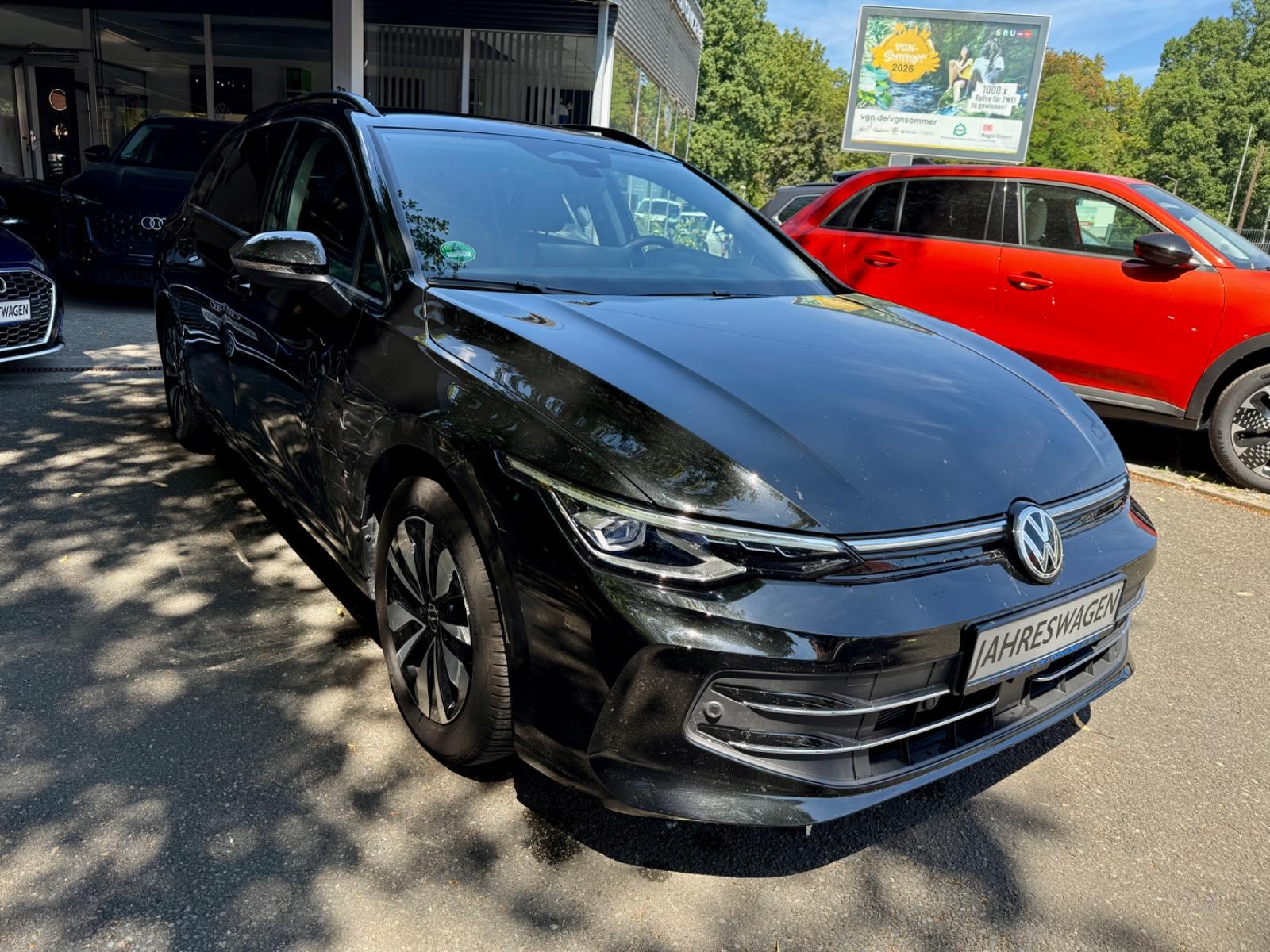 Volkswagen Golf VIII Variant 1.5 eTSI 110 kW Goal