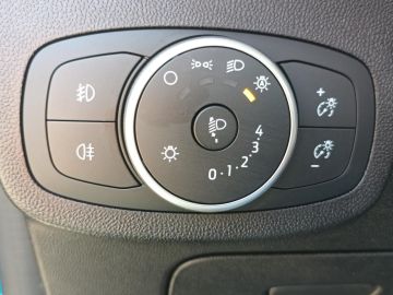 Ford Fiesta Titanium *KLIMA* *RÜCKFAHRKAMERA* *FRONTS