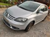 Volkswagen VW Golf Plus 1,6 - Volkswagen Golf aus 2006: Kombi