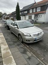 Toyota Avensis Diesel RECHTSLENKER ( Bulga... - Toyota Avensis in Bonn