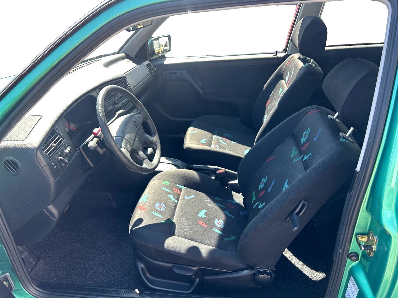 Fahrzeugabbildung Volkswagen Golf Auto. Rolling Stones  Wenig KM! Kein ROST
