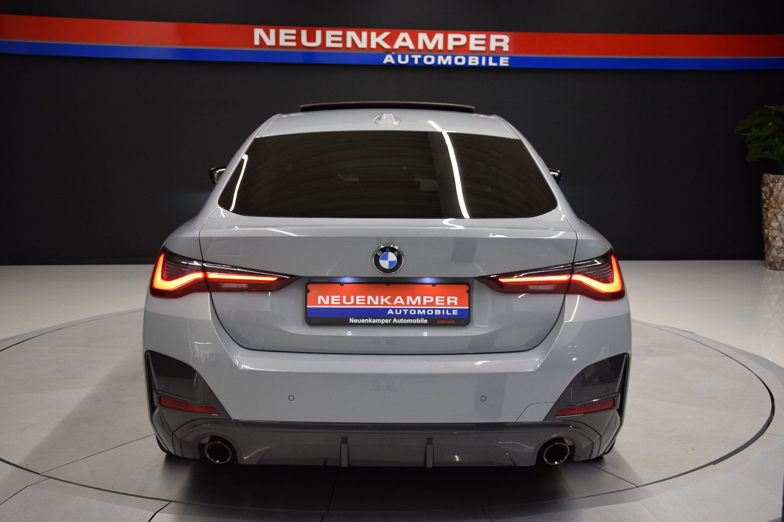 Fahrzeugabbildung BMW 420d xDrive Gran Coupé M Sport GSHD HuD ACC h/k