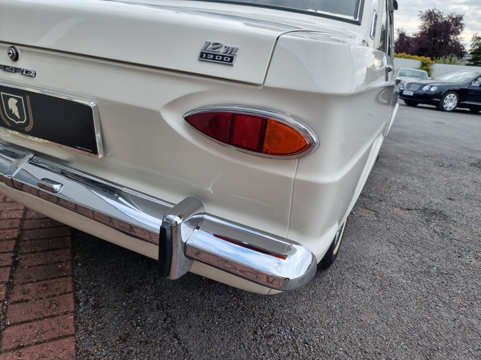 Fahrzeugabbildung Ford Taunus 12m P6/Einmalig schön+Kpl. restauriert