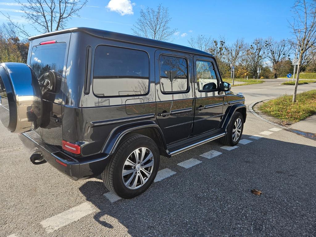 Mercedes-Benz G 400