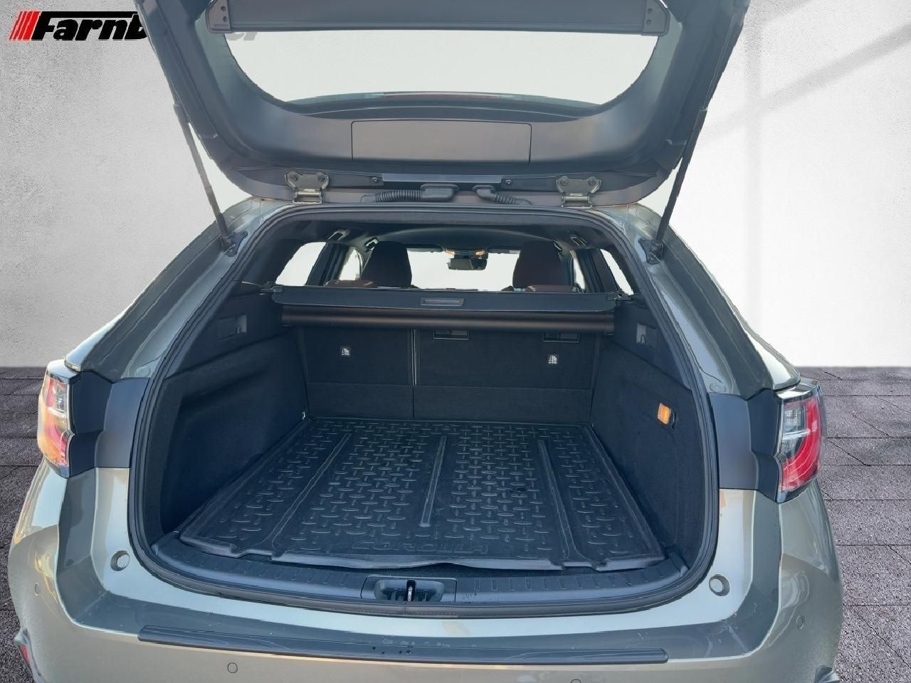 Fahrzeugabbildung Toyota Corolla Touring Sports 2,0 Hybrid Trek