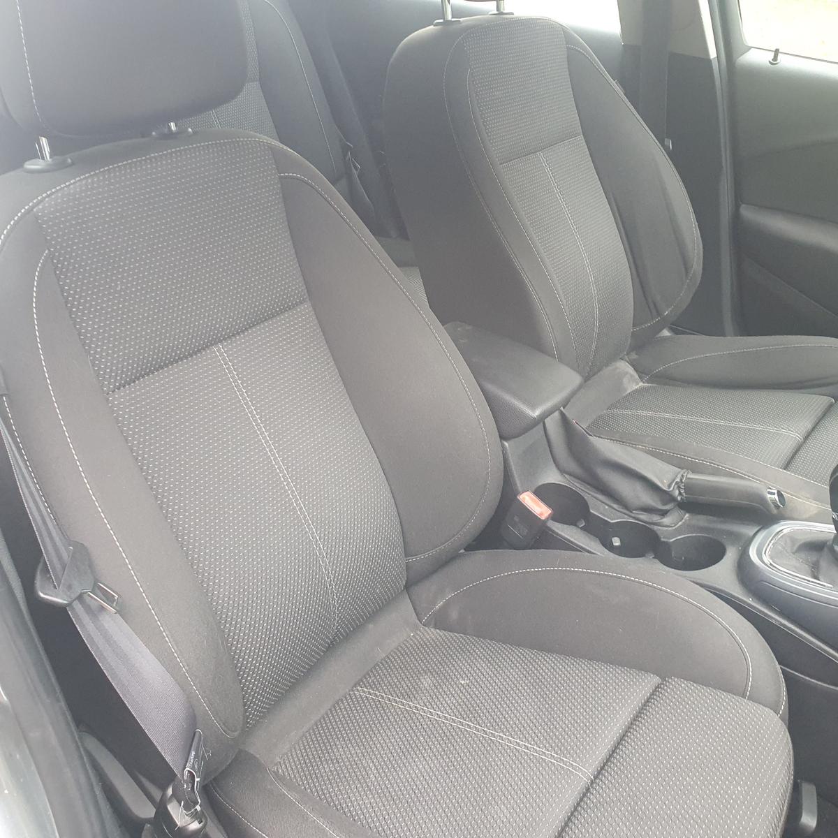 Opel Astra 2014 — photo 7