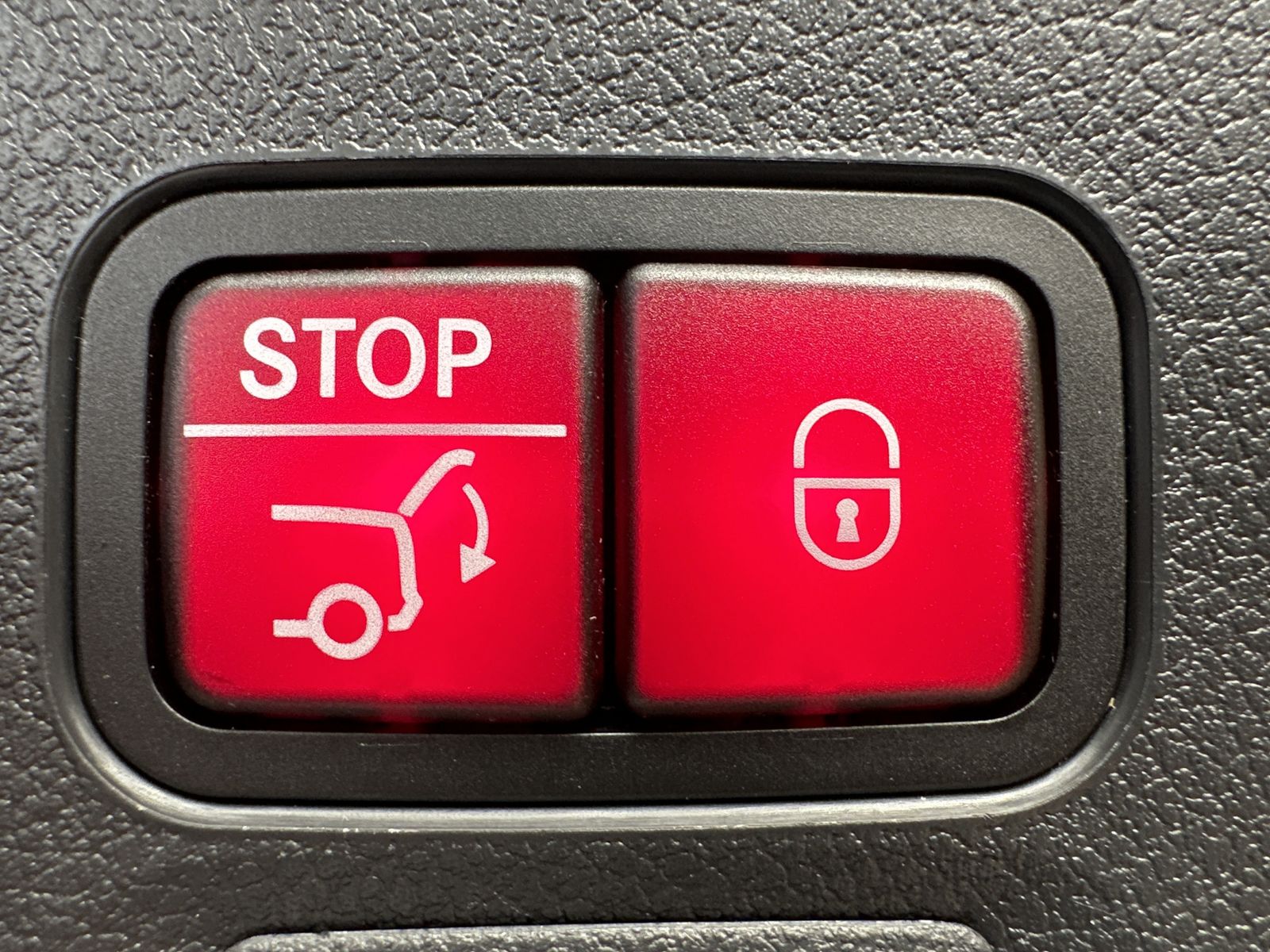 Fahrzeugabbildung Mercedes-Benz CLA 250e SB AMG-Line NAV+LED+PANO+BURMESTER+360°