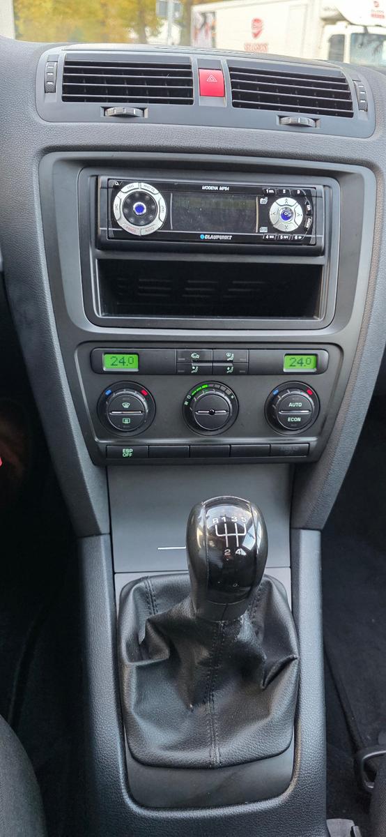 Skoda Octavia 2008 — photo 27