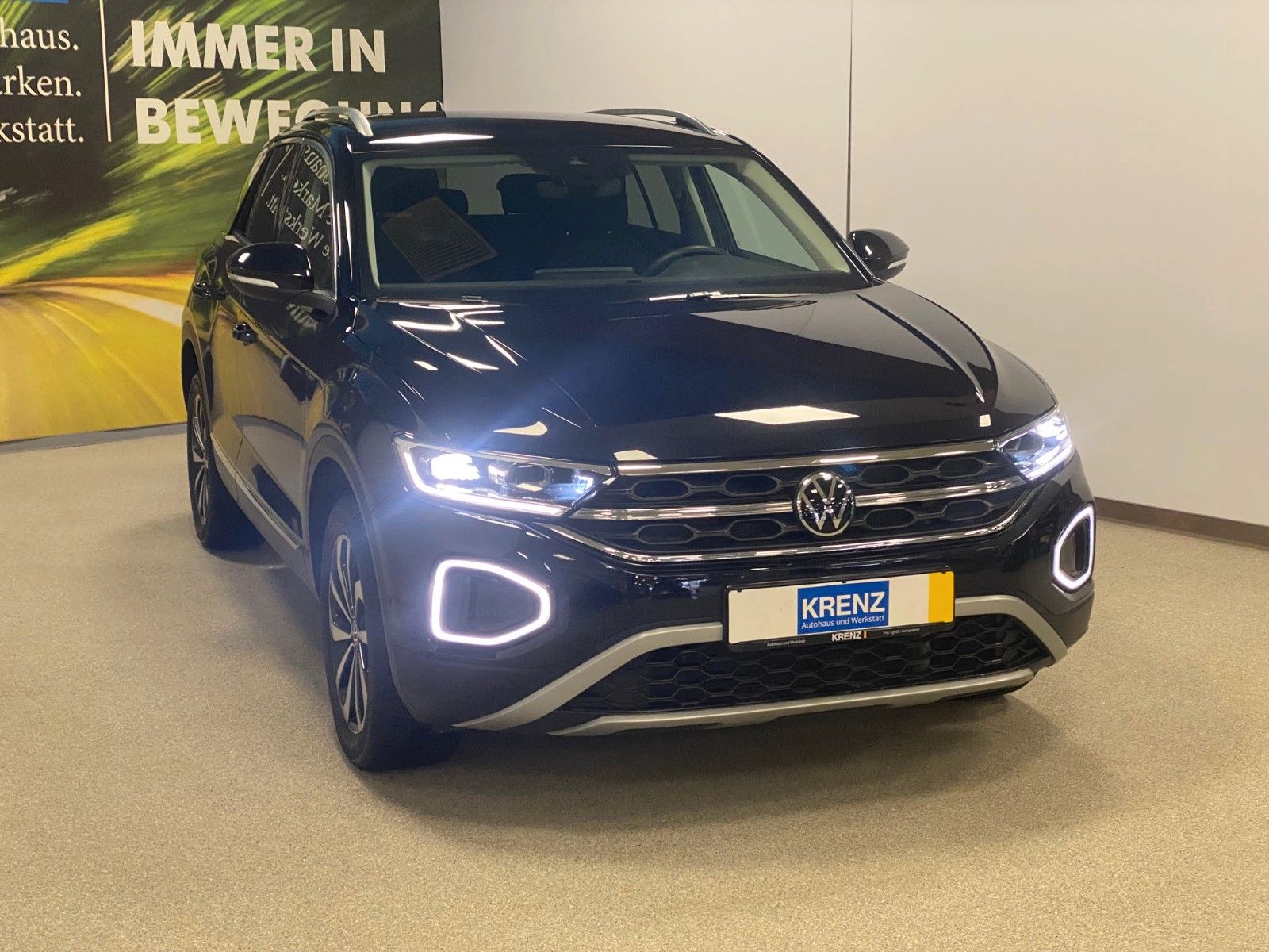 Fahrzeugabbildung Volkswagen T-Roc 1.5 TSI Style+NAVI+1.HAND+AHK+LED Plus+ACC