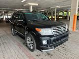 Toyota Verkaufe Toyota Land Cruiser 200, Baujahr ... - Toyota Land Cruiser mit Benzin-Antrieb: Automatik