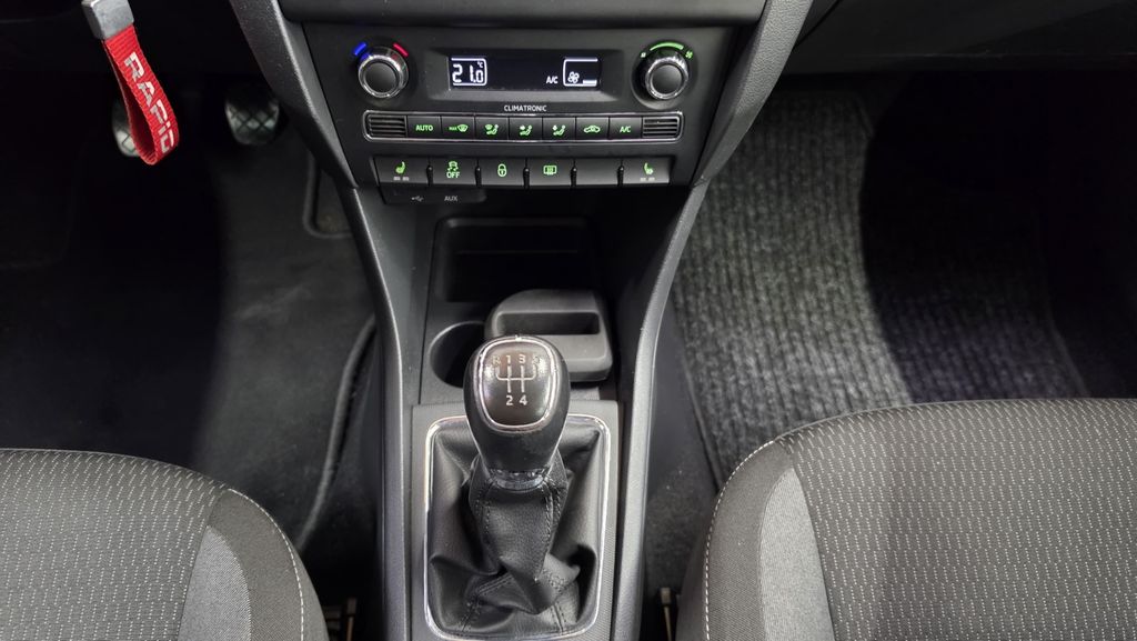 Spaceback 1.6 TDI Xenon 1.Hand SHZ PDC