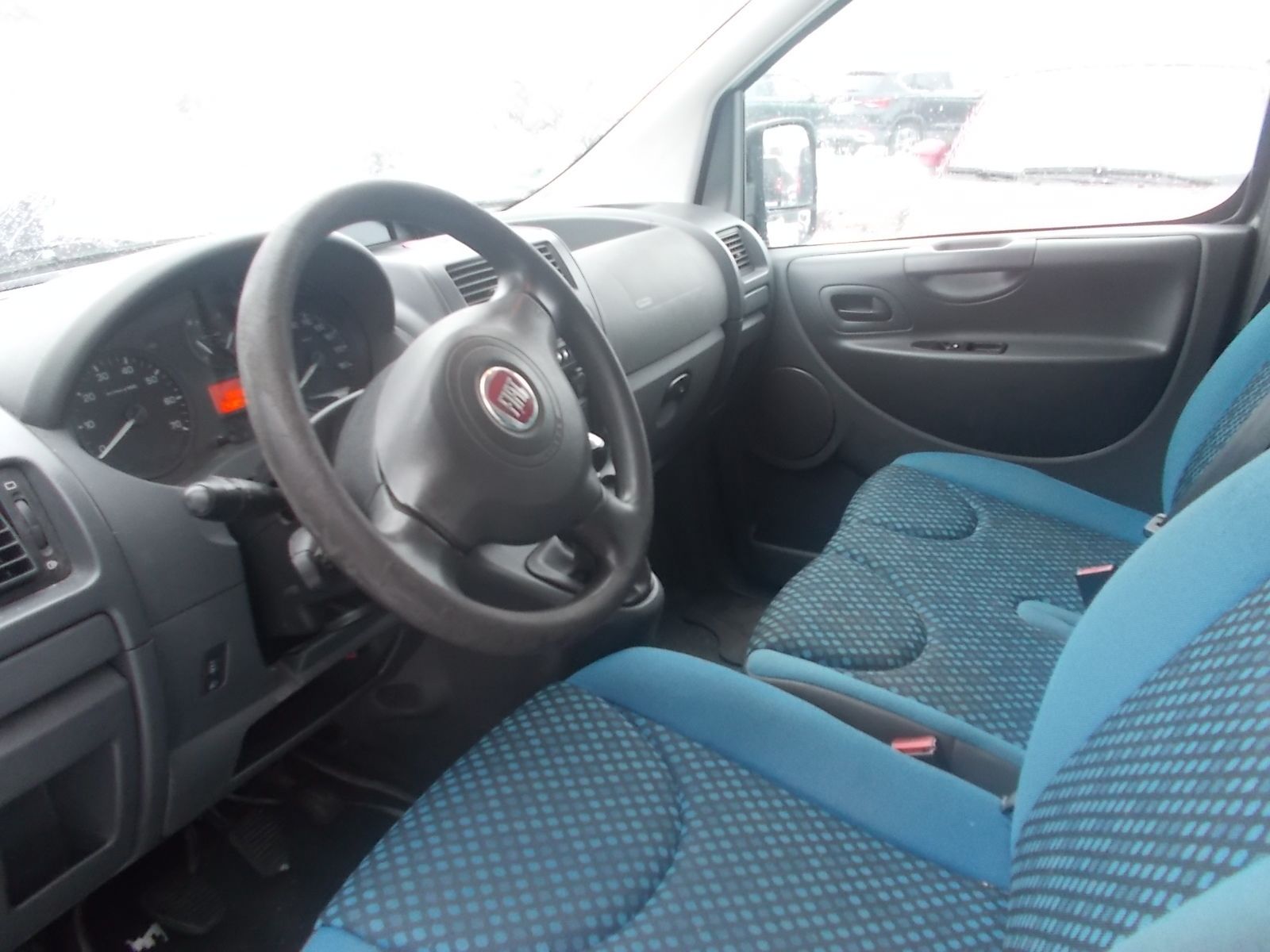 Fahrzeugabbildung Fiat Scudo 130 Mjet L2H1 N1 Teilverglast MIXTO AHK