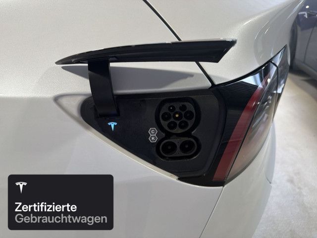 Tesla Model Y Long Range AWD foto 19