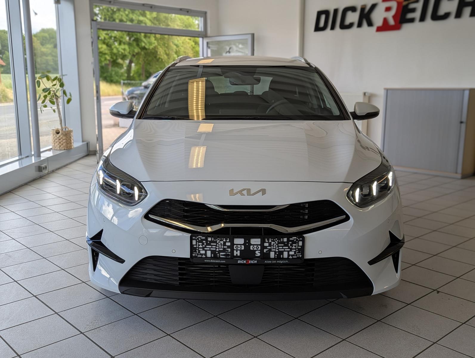 Kia cee'd / Ceed 1.5 DCT SW Ultimate LED JBL 7J-Ga