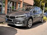 BMW 220d Gran Tourer xDrive Luxury PANO 7Sitz AHK - BMW 220 Gran Tourer von privat