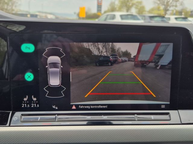Golf MOVE 2.0 TDI DSG,HUD,Pano,Navi,Kamera,AHK